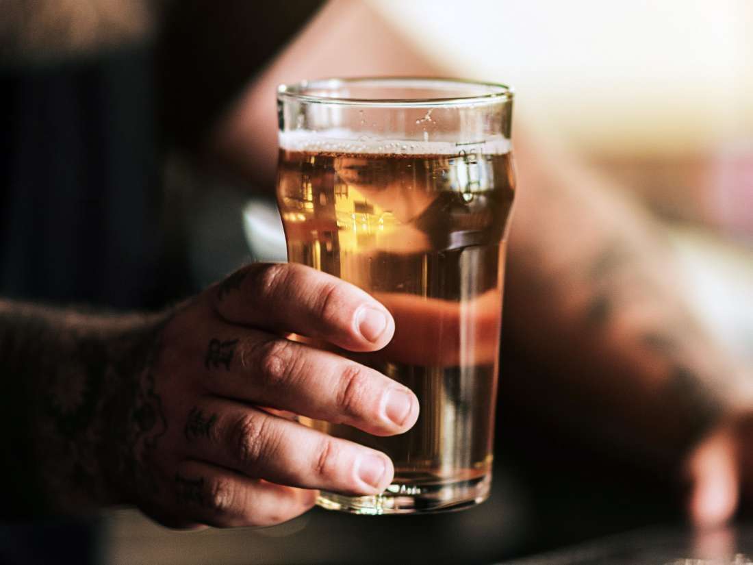 How does alcohol affect Crohn