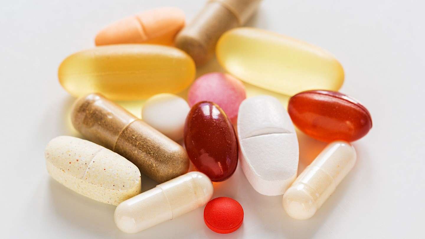 Top Vitamins and Supplements for Ulcerative Colitis ...